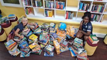 2025-10-28_Buecher-8_original_copy_1