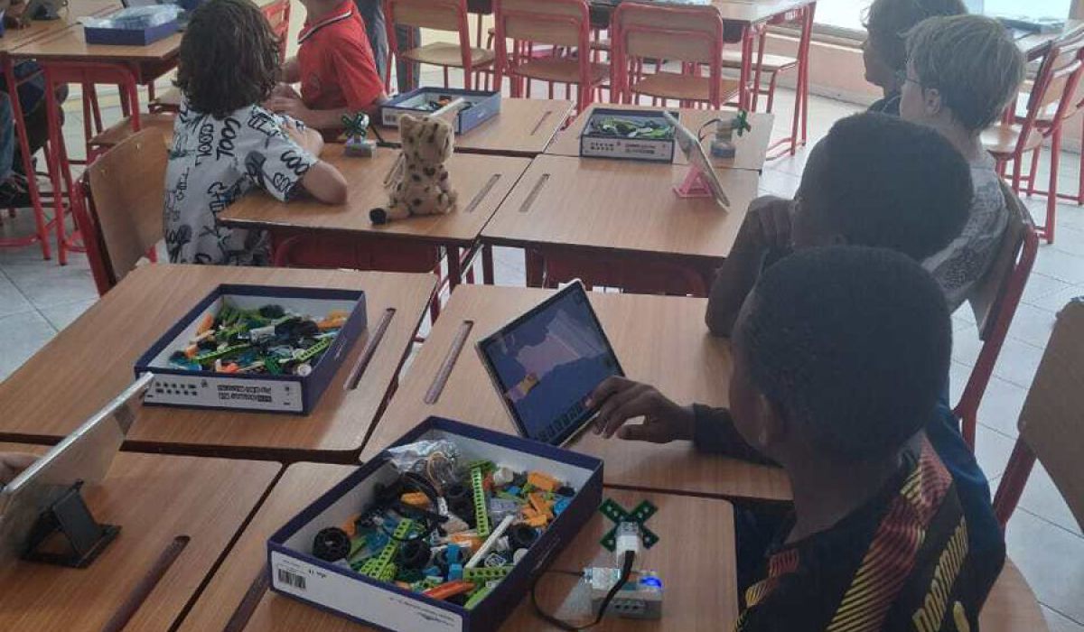 Ein fantastischer Workshoptag: Junior Robotics, Coding & Digital Design