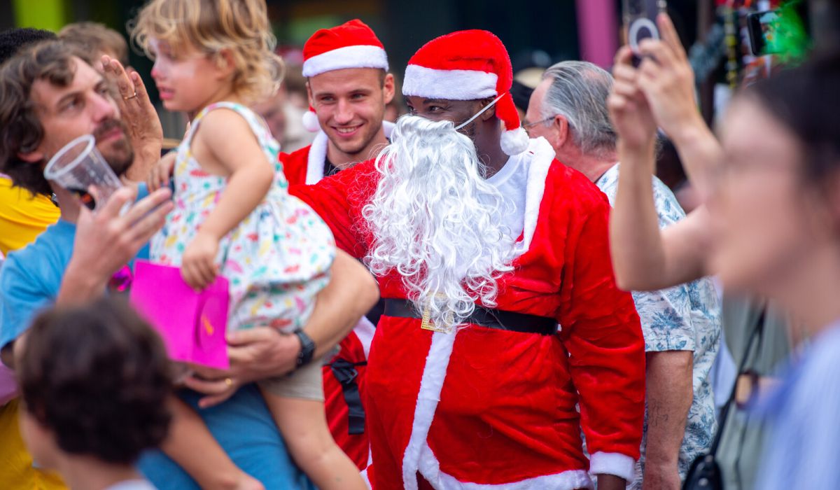 Christmas Magic Under the Palm Trees – GISA Christmas Market Opens the Advent Season