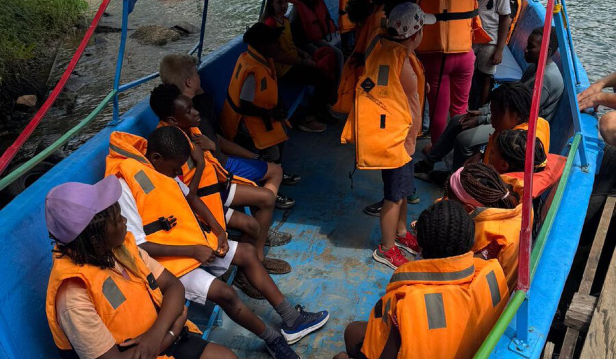 Boat Trip on the Volta – Grades 5 and 6 on an Adventure